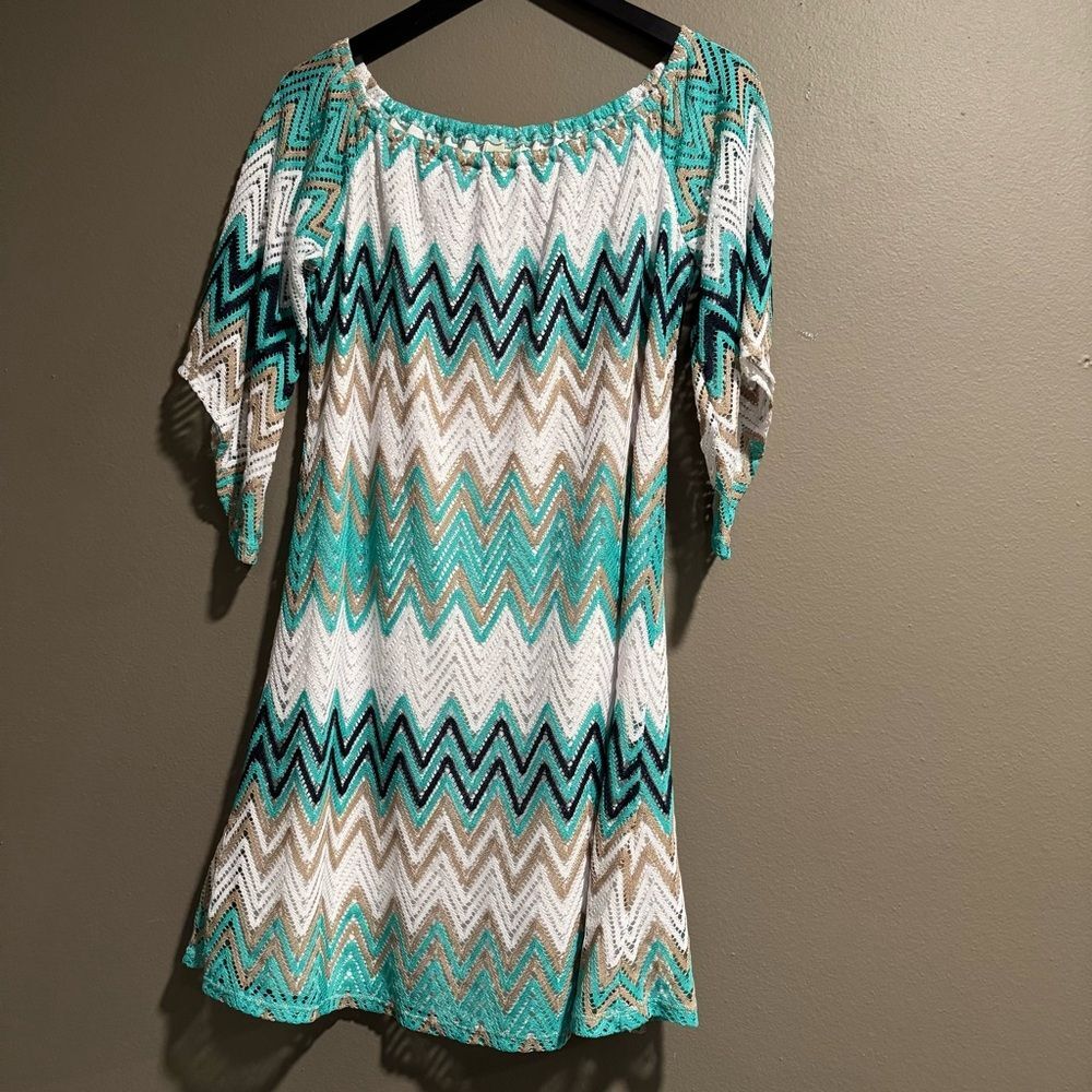 Tacera Green and White Off-Shoulder Mini Sundress Size Medium